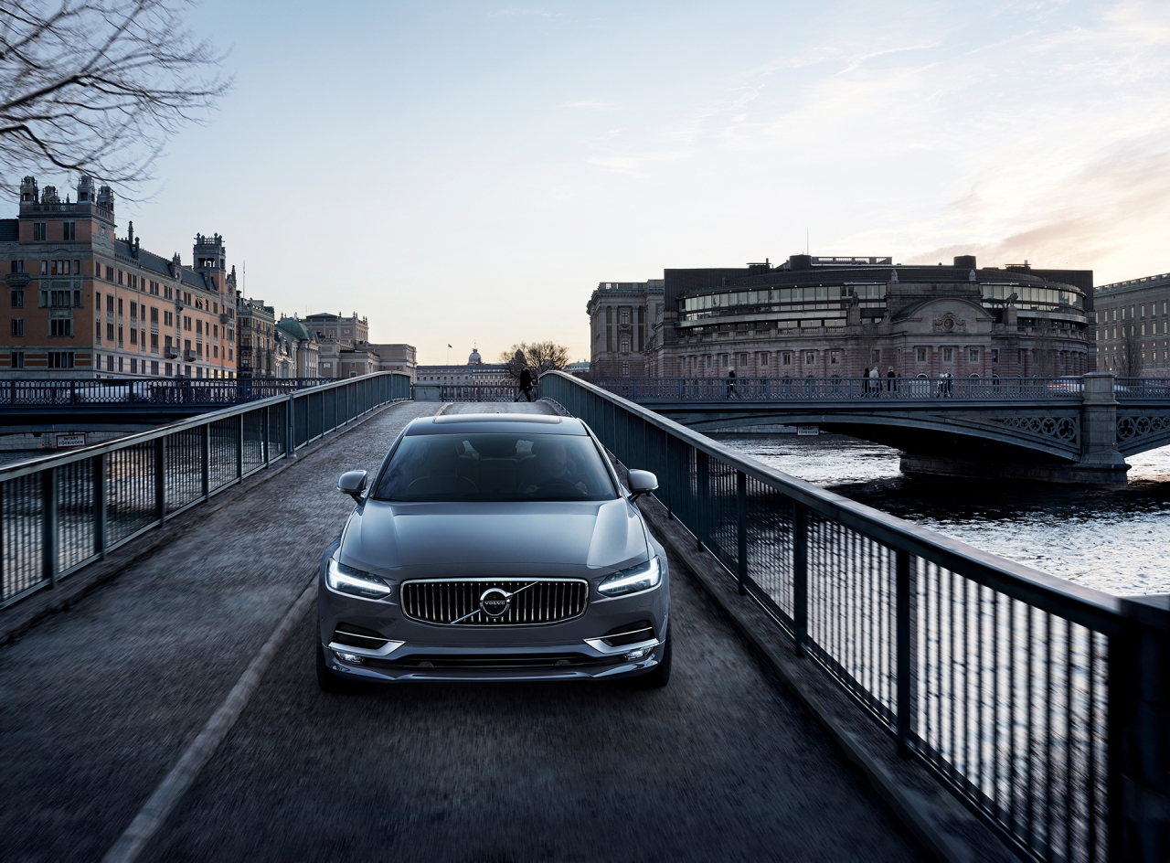 Volvo S90